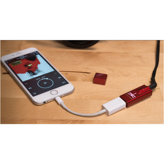 Audioquest: Dragonfly Red USB DAC + Headphone Amp